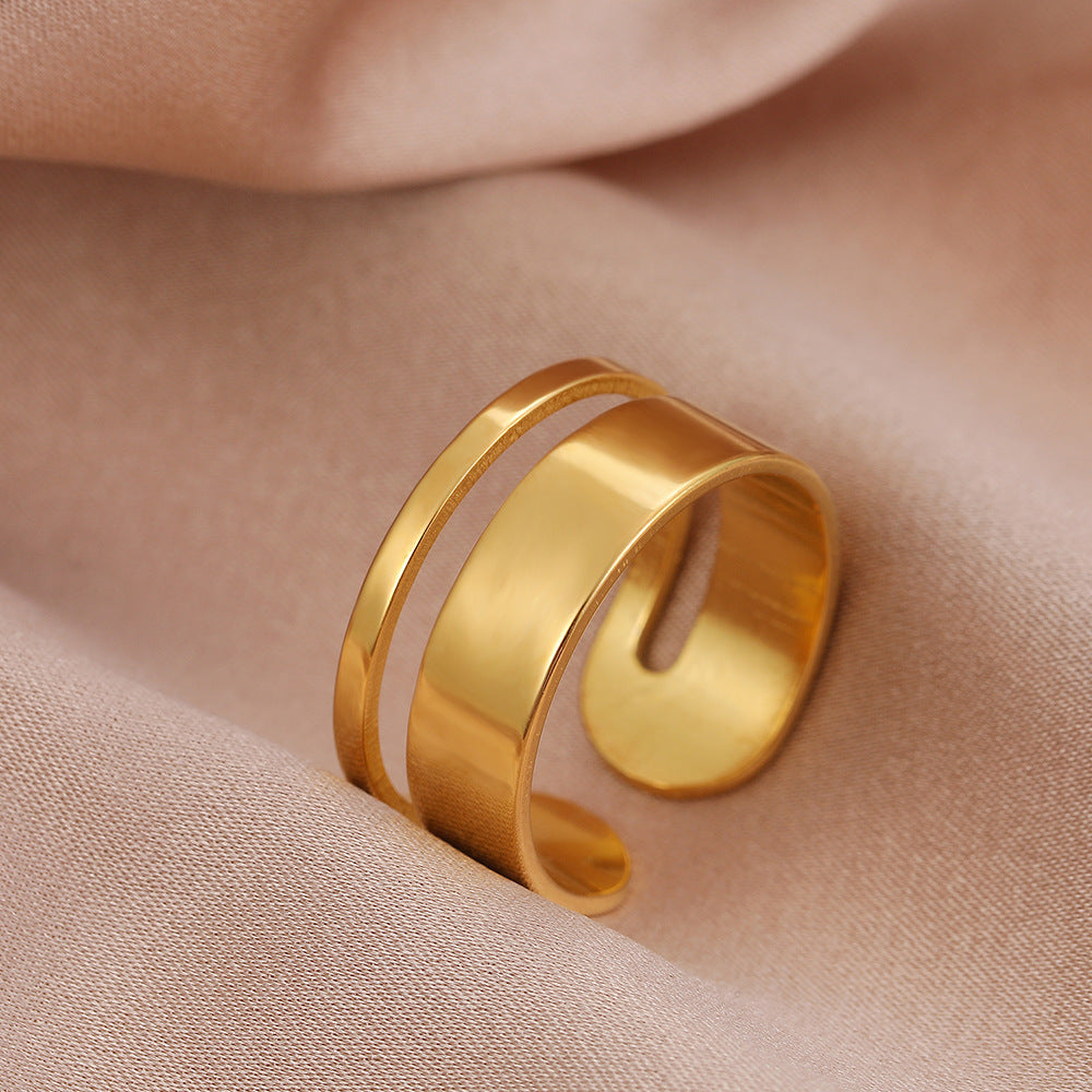 Classic Gold Ring