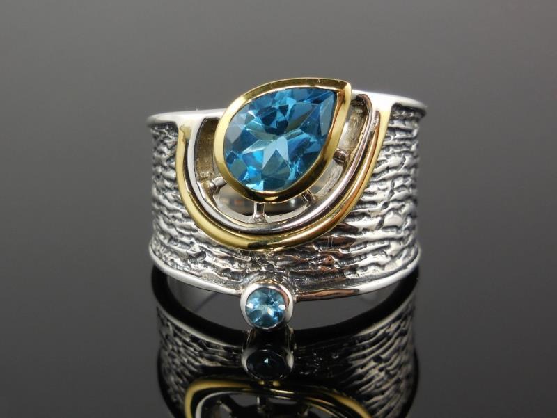 Elegant Blue Topaz Ring