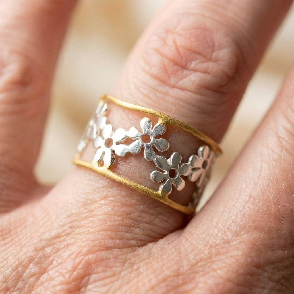 Daisy Flower Ring
