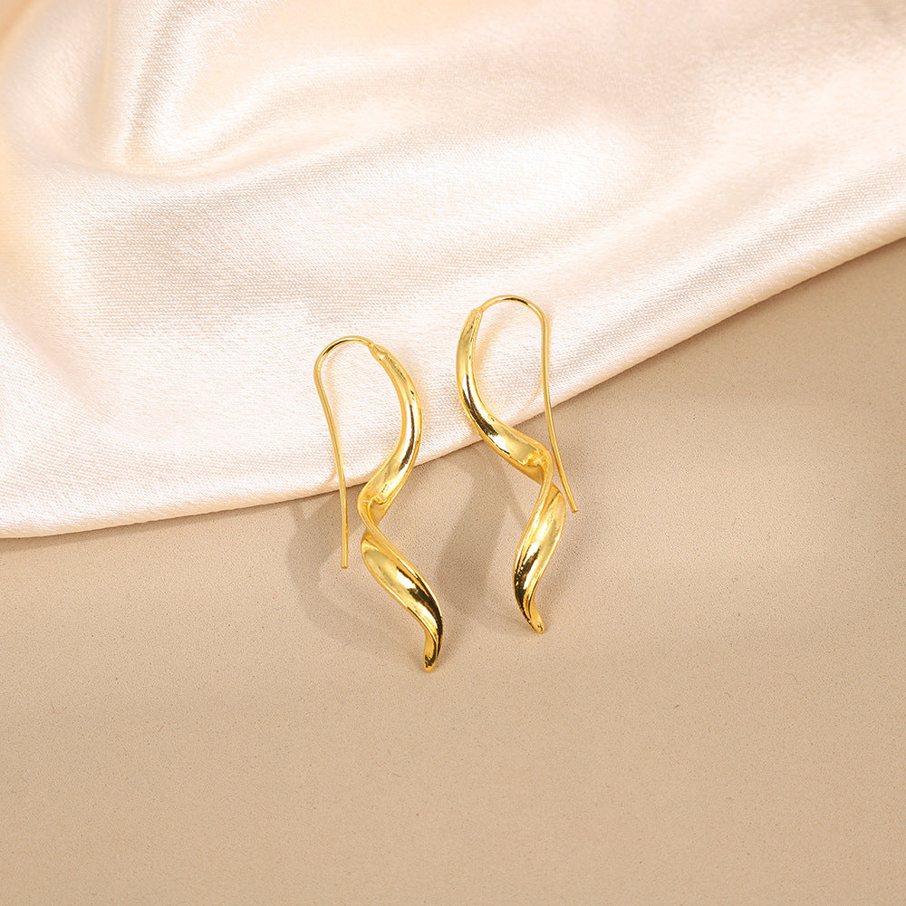 Elegant Gold Drop Earrings