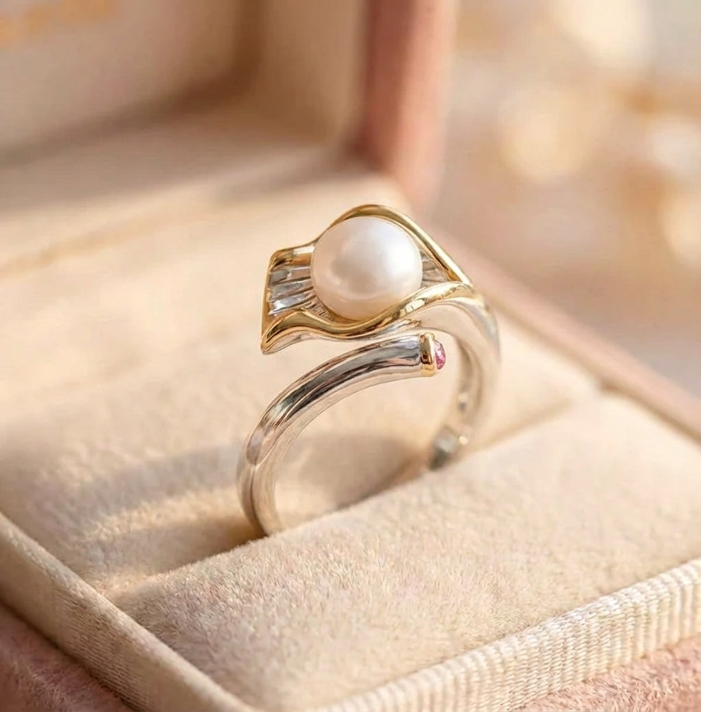 Vintage Gold & Silver Pearl Ring