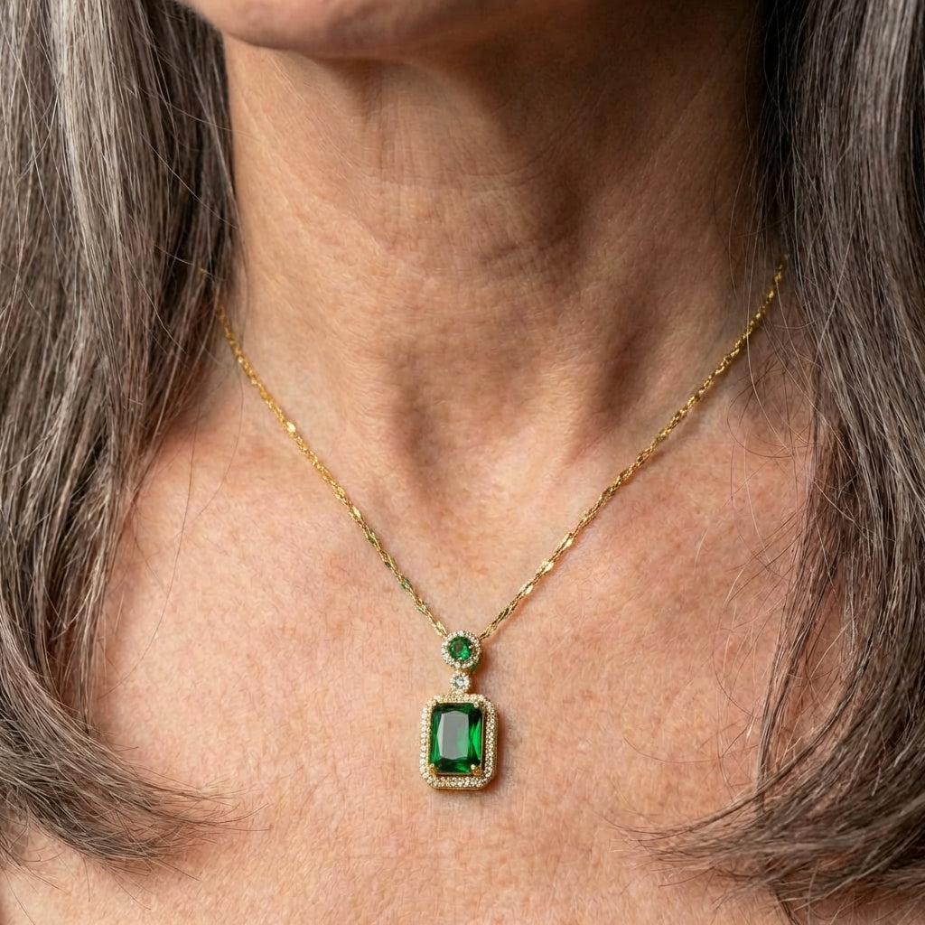 Green Stone Pendant Necklace