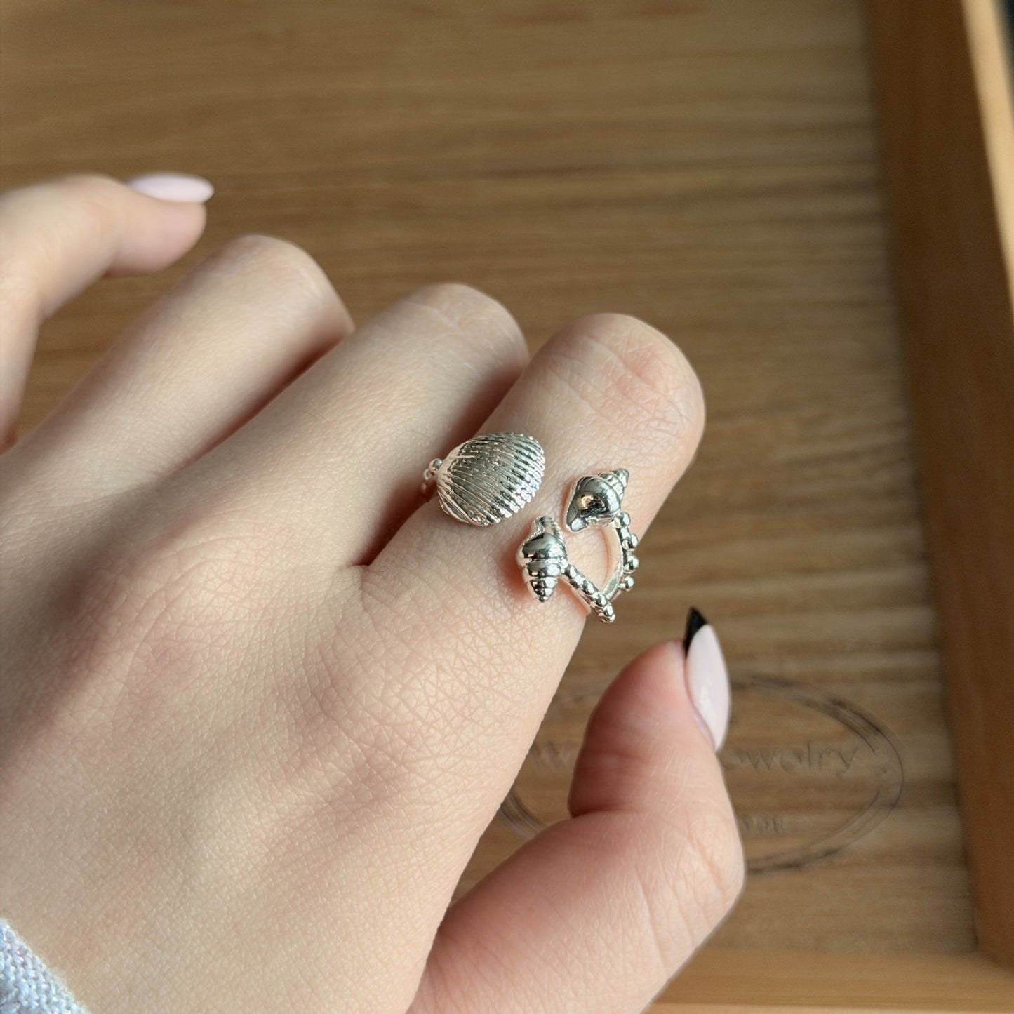 Vintage Shell Ring
