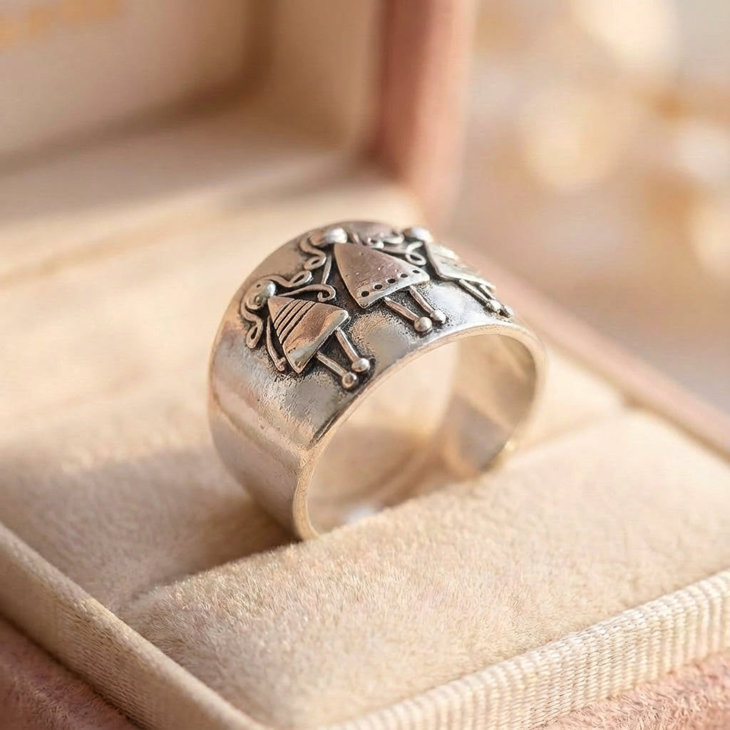 Vintage Silver Figure Ring