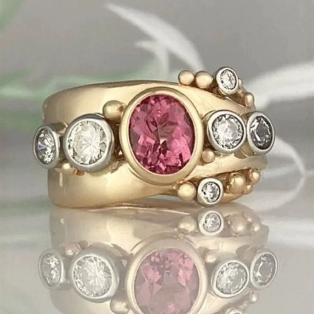 Vintage Exotic Silver Crystal Ring