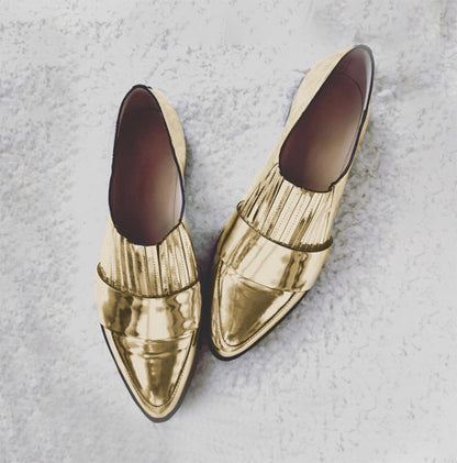 Chic Orthopedic Shoes with Unique Design