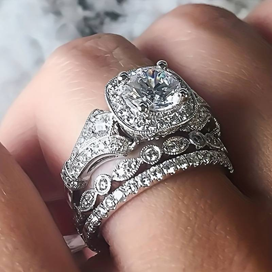 Sparkling Silver Ring