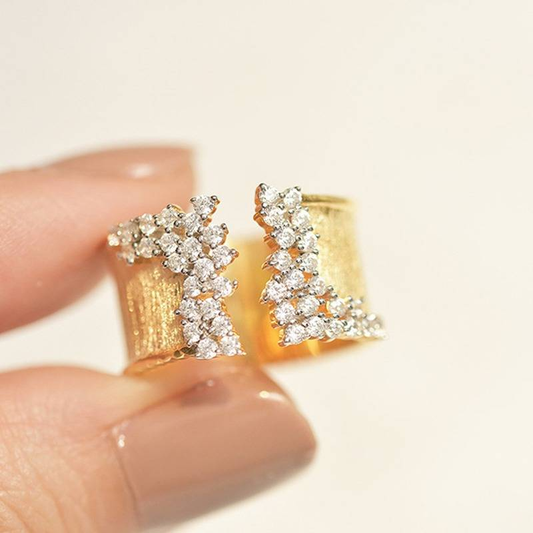 Zirconia & Gold Ring
