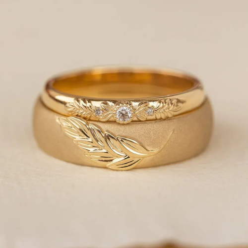 Laurel Band Ring