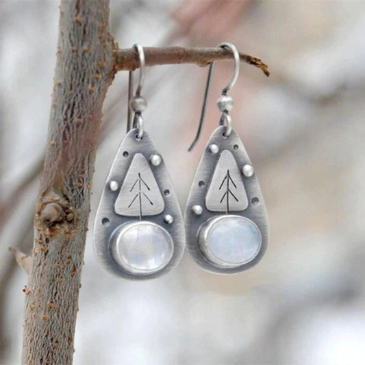Earrings With White Opal in Silver