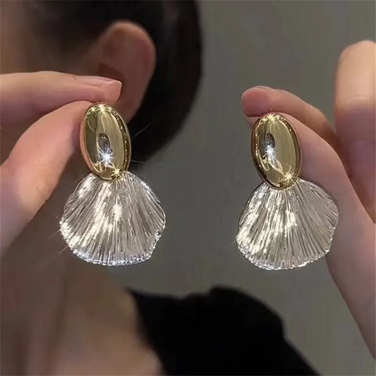 Bright Shell Gold Earrings