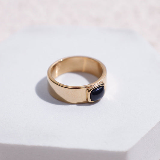 Classic Onyx Ring