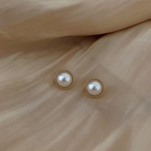 Classic Pearl Earrings