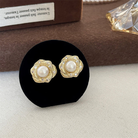 Classic Pearl Earrings