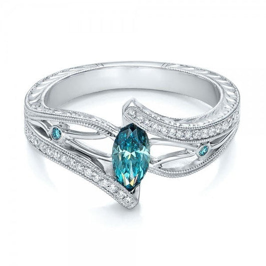 Elegant Aquamarine Ring