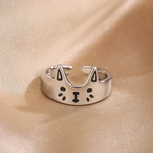Elegant Cat Face Ring
