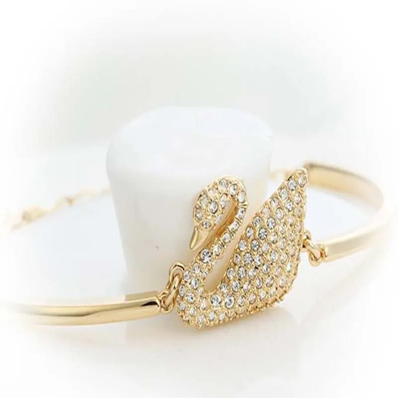 Elegant Crystal Swan Bracelet