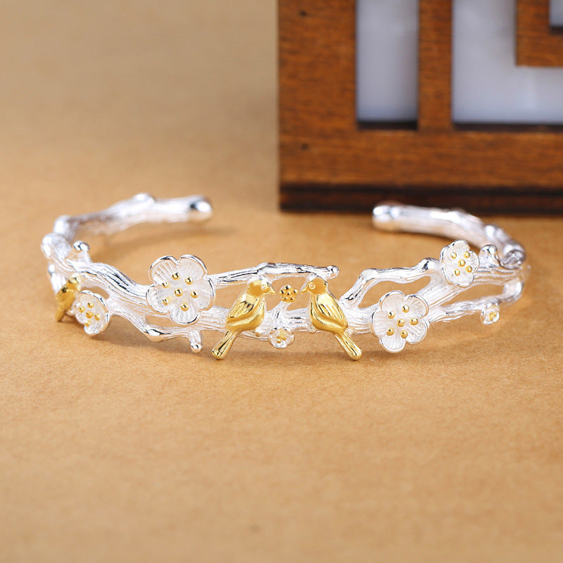 Elegant Floral Bracelet