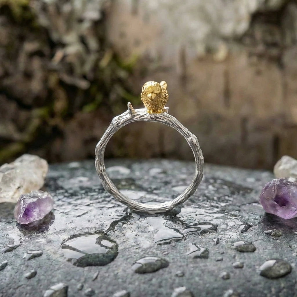 Elegant Golden Bird Ring