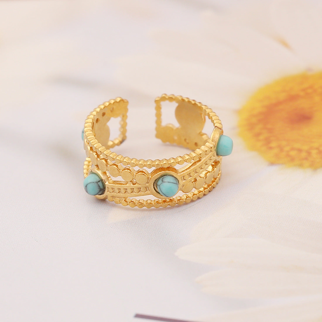 Elegant Turquoise Ring
