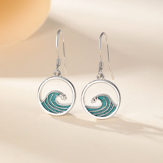 Elegant Wave Circle Earrings