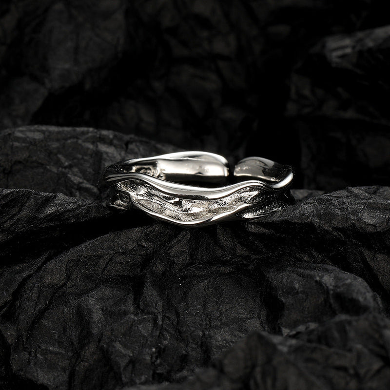 Elegant Wave Ring