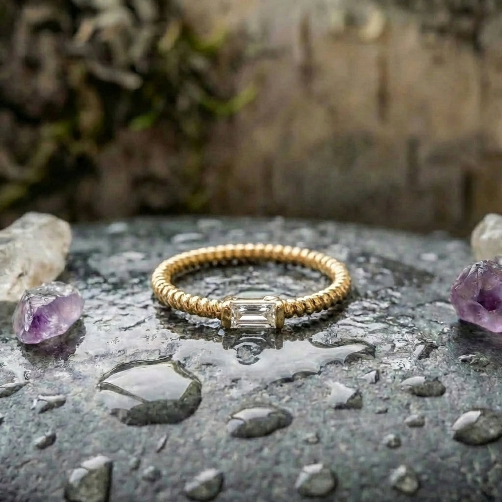 Elegant Crystal Ring