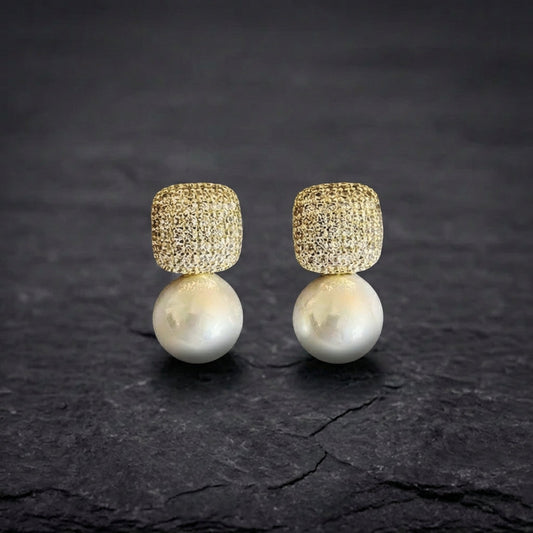 Luxury Shiny Pearl Stud Earrings