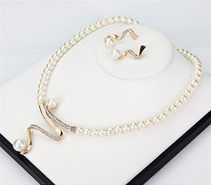 Vintage Handmade Pearl Necklace Set