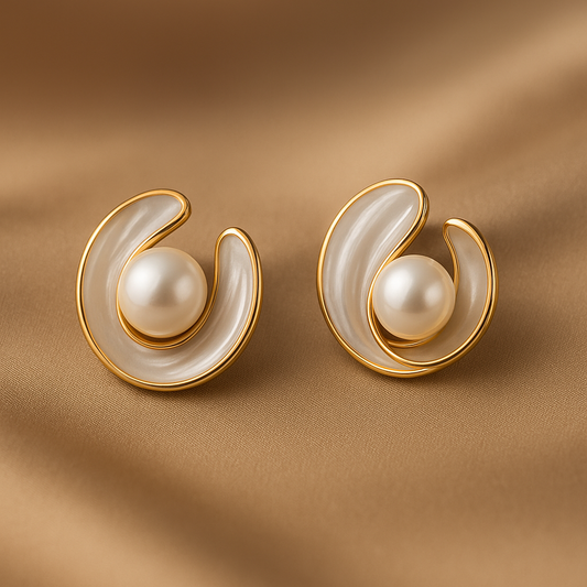 Luxe Gold Earrings With White Opal & Pearl