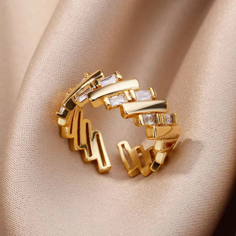 Modern Gold Crystal Ring