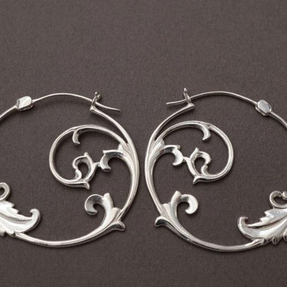 Beautiful Earrings With Unique Style