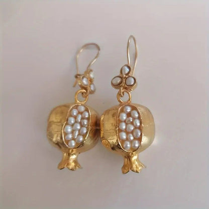 Beautiful Pearl Earring With Unique Style