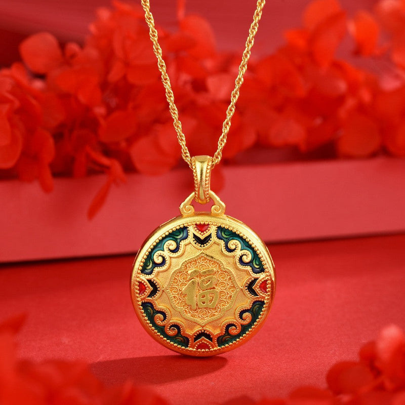 Ornate Gold Pendant Necklace