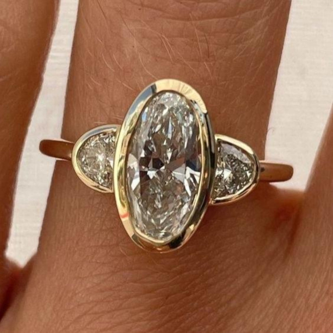 Oval Glass Bright Ring