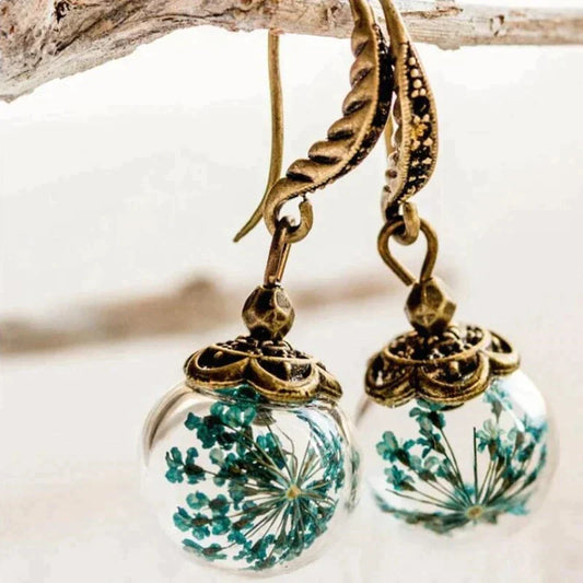 Exotic Nature Earrings In Gold