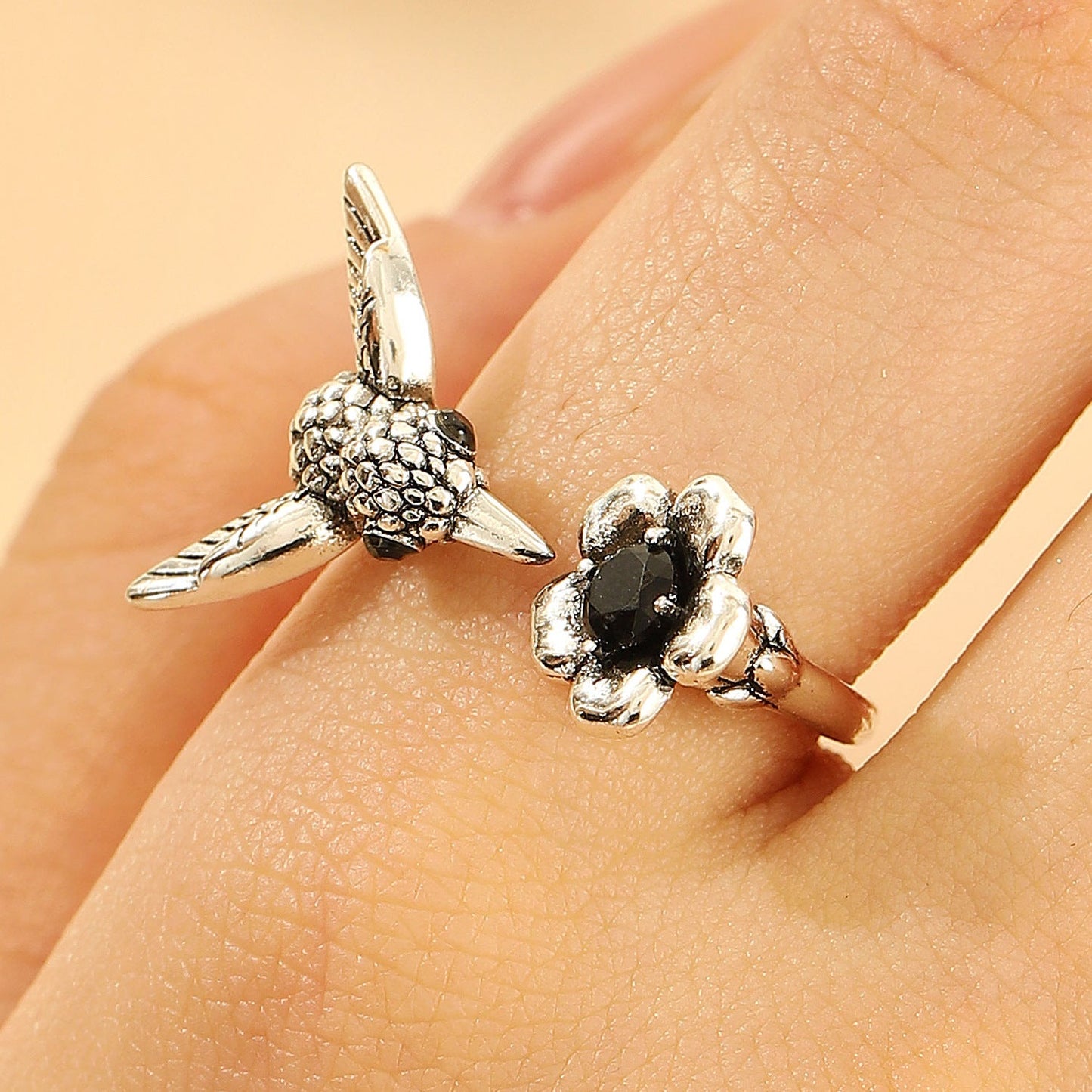 Statement Bee Ring