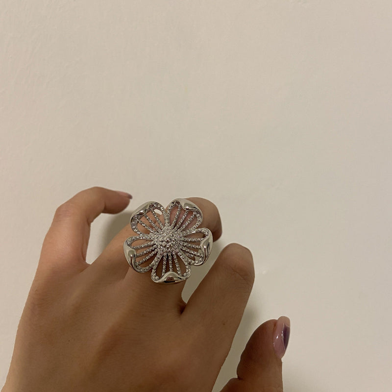 Statement Flower Ring