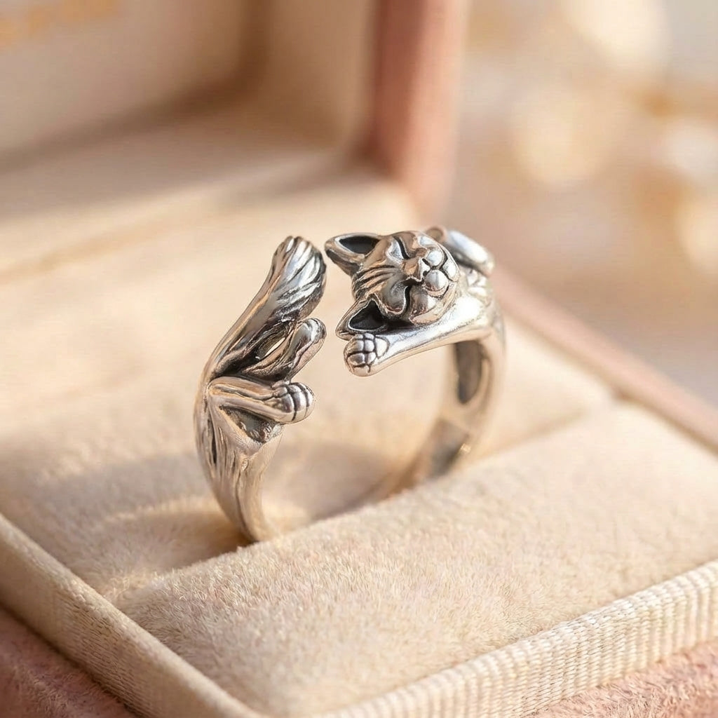 Statement Fortune Cat Ring