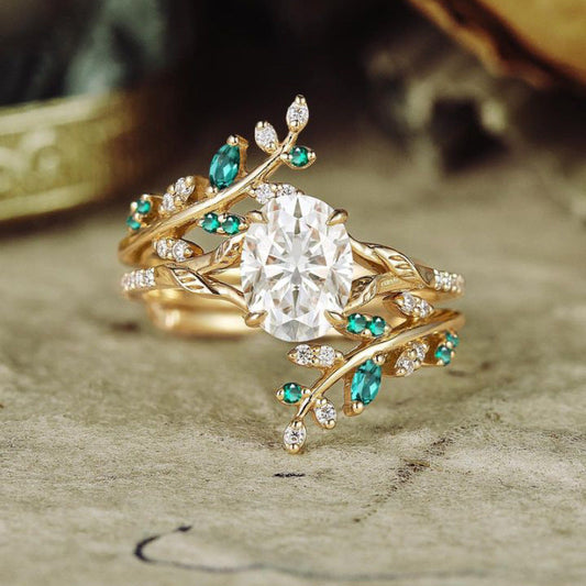 Vintage Emerald Diamond Ring