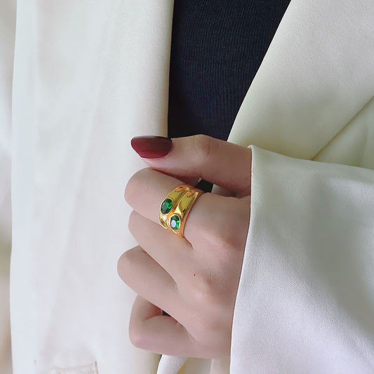 Vintage Emerald Gold Ring