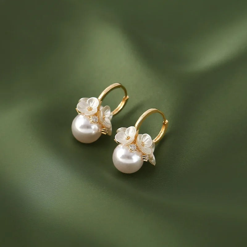 Vintage Flower Pearl Ball Pendant