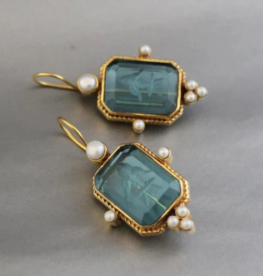 Vintage Intaglio Pearl