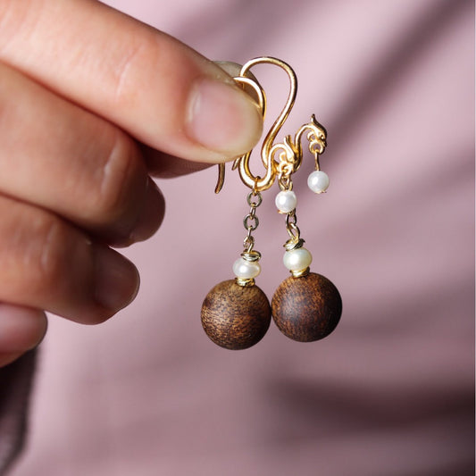Vintage Pearl Wood Earrings