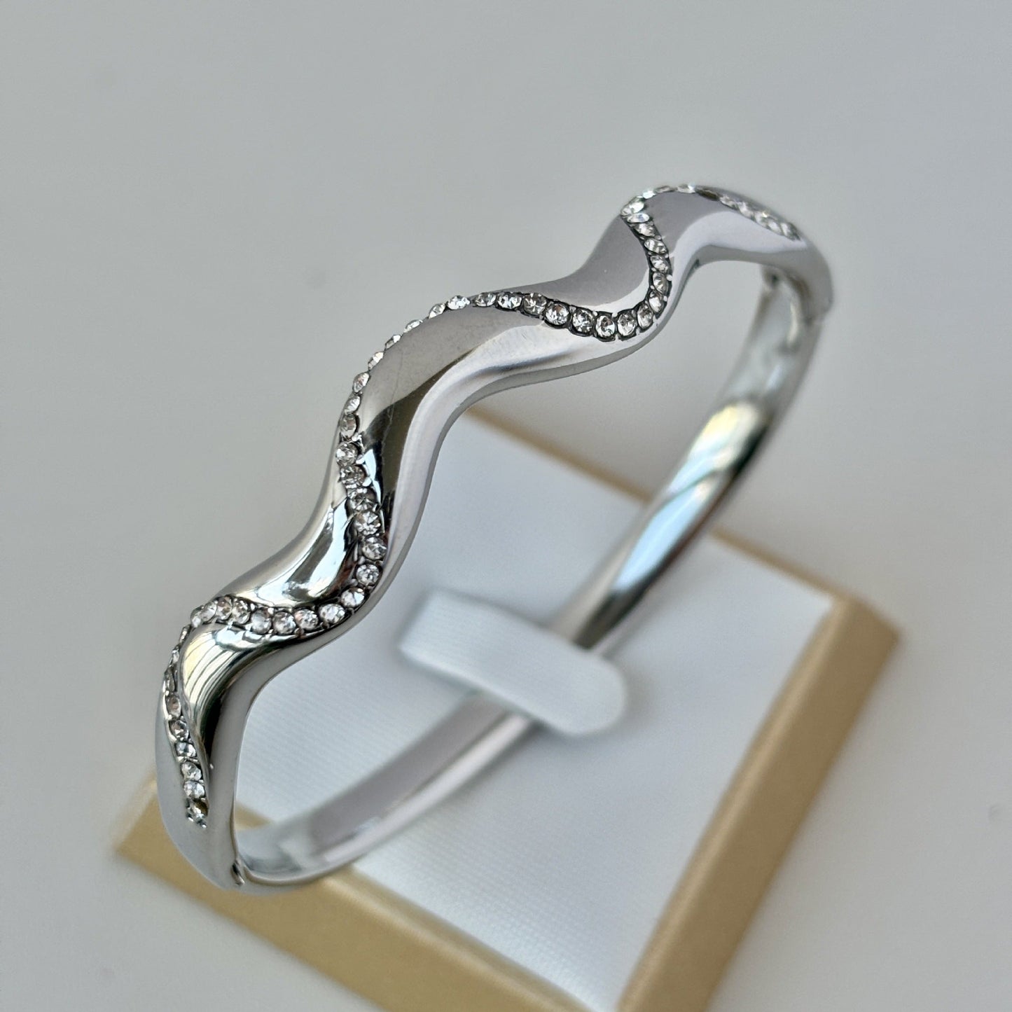 Vintage Silver Wave Crystal Bangle