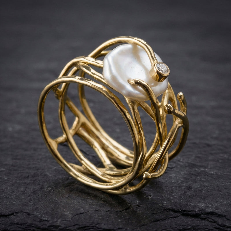 Vintage Thin Golden & Pearl Ring
