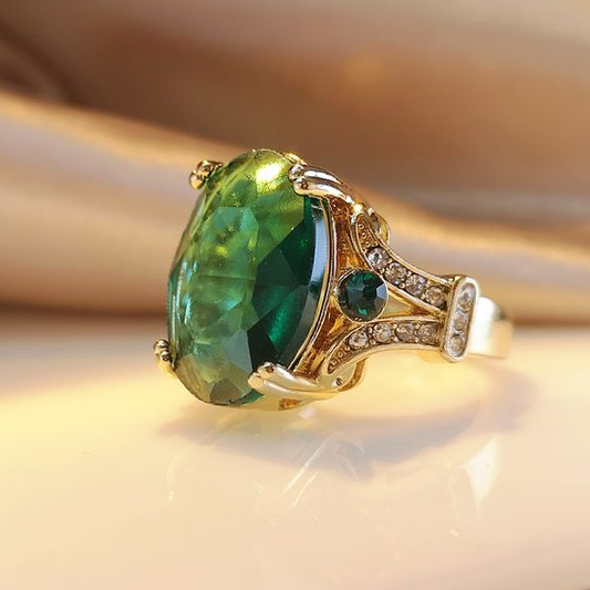 Green Bright Stone Golden Ring