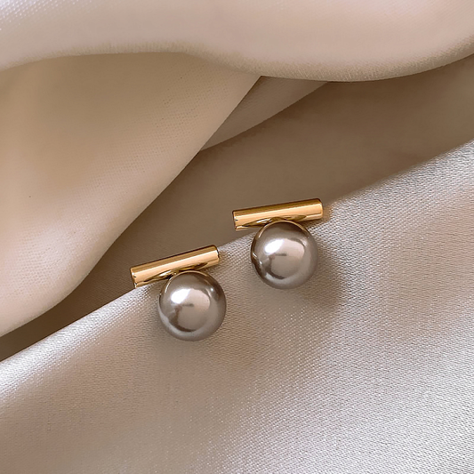 Dark Pearl Earrings in Gold