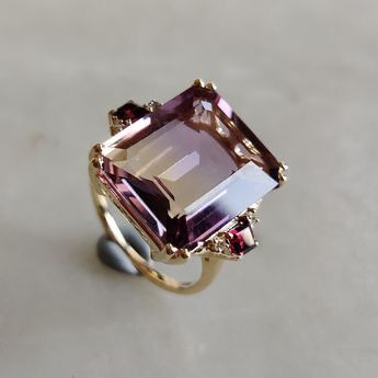 Violet Gold Ring