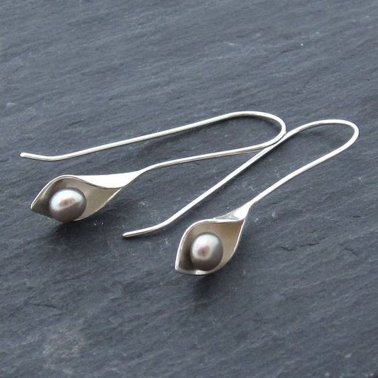 Silver Pearl Dangling Earrings